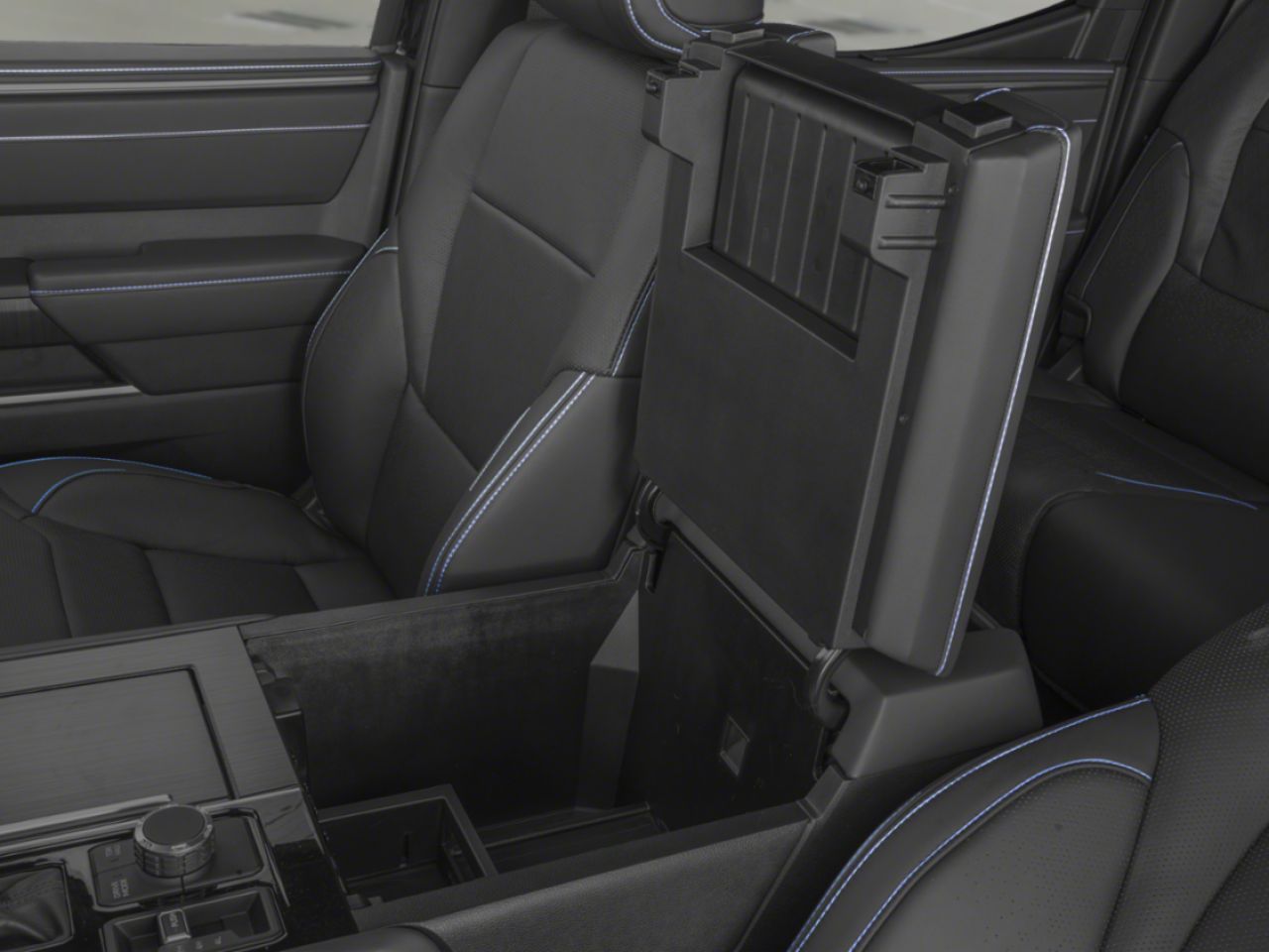 TOYOTA Tundra 99028 | PLATINE 2026 Frisson glac&eacute; nacr&eacute; Qu&eacute;bec - photo #6