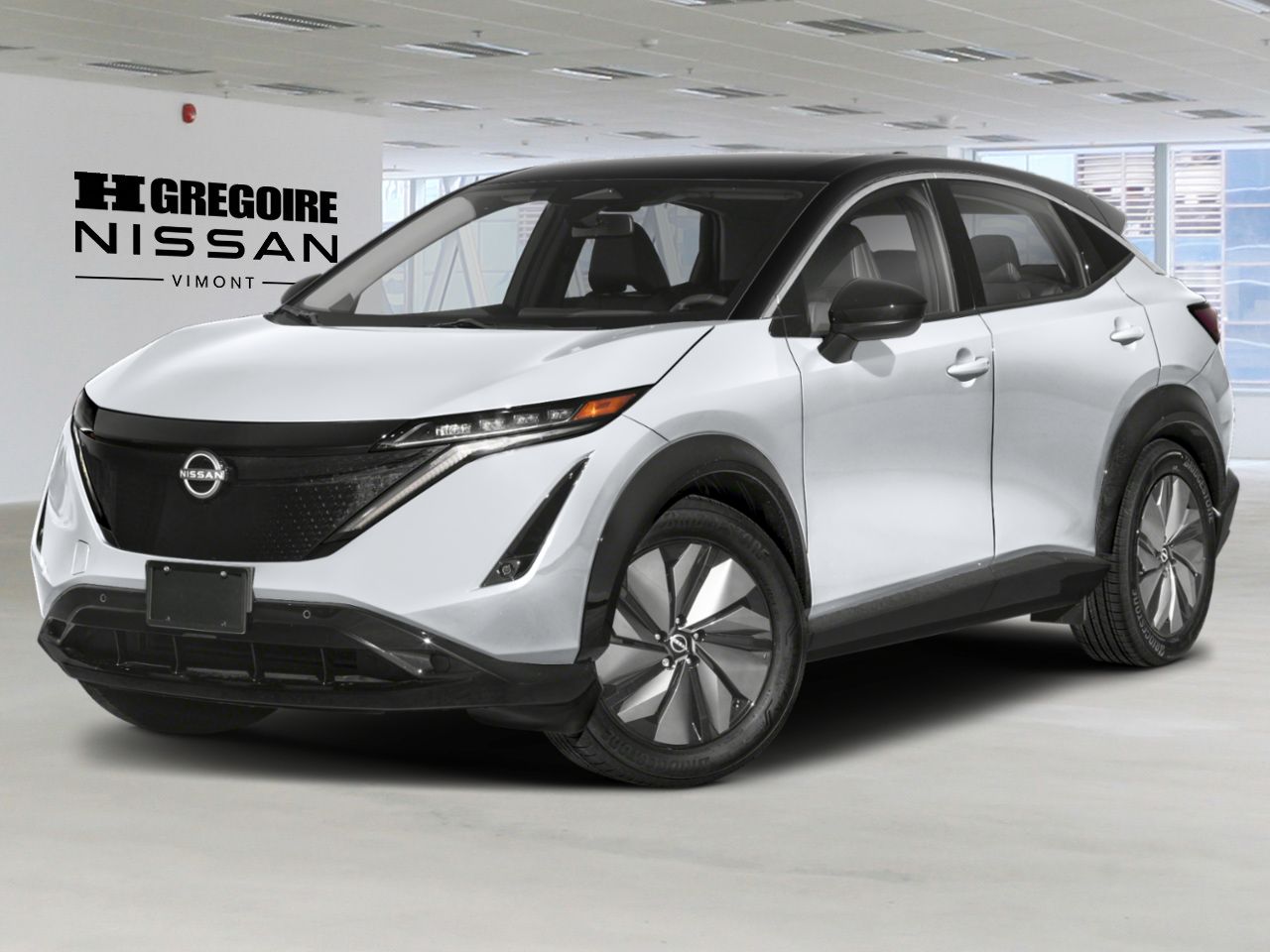 Nissan ARIYA 2026 Blanc Everest nacr&eacute; triple couche/Diamant noir nacr&eacute; Laval - photo #0