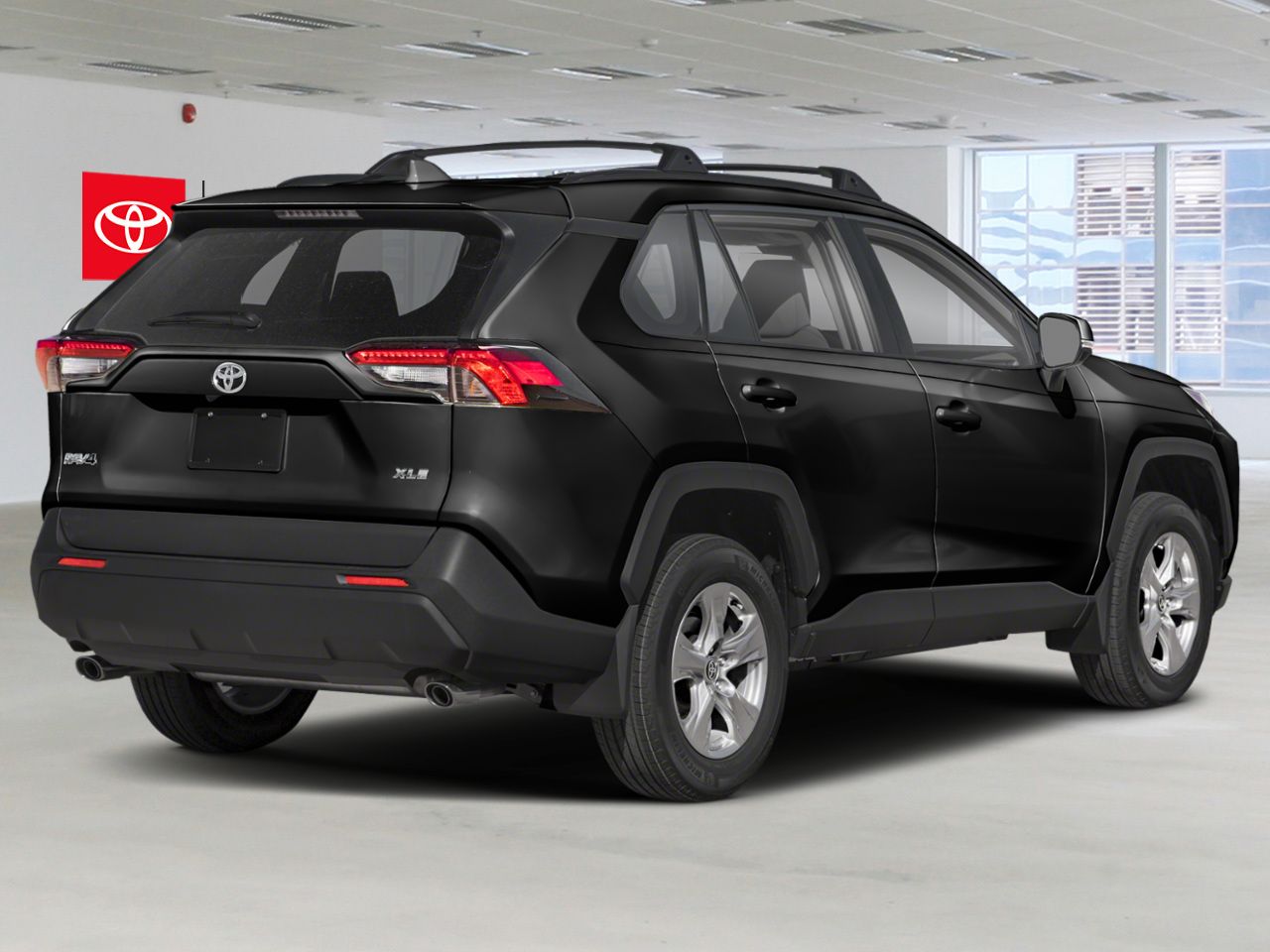 2022 Toyota RAV4 XLE PREMIUM AWD / HEATED SEATS / MOONROOF / LEATHER SURFACE / CARPLAY AND ANDROID AUTO Black Mississauga - photo #2