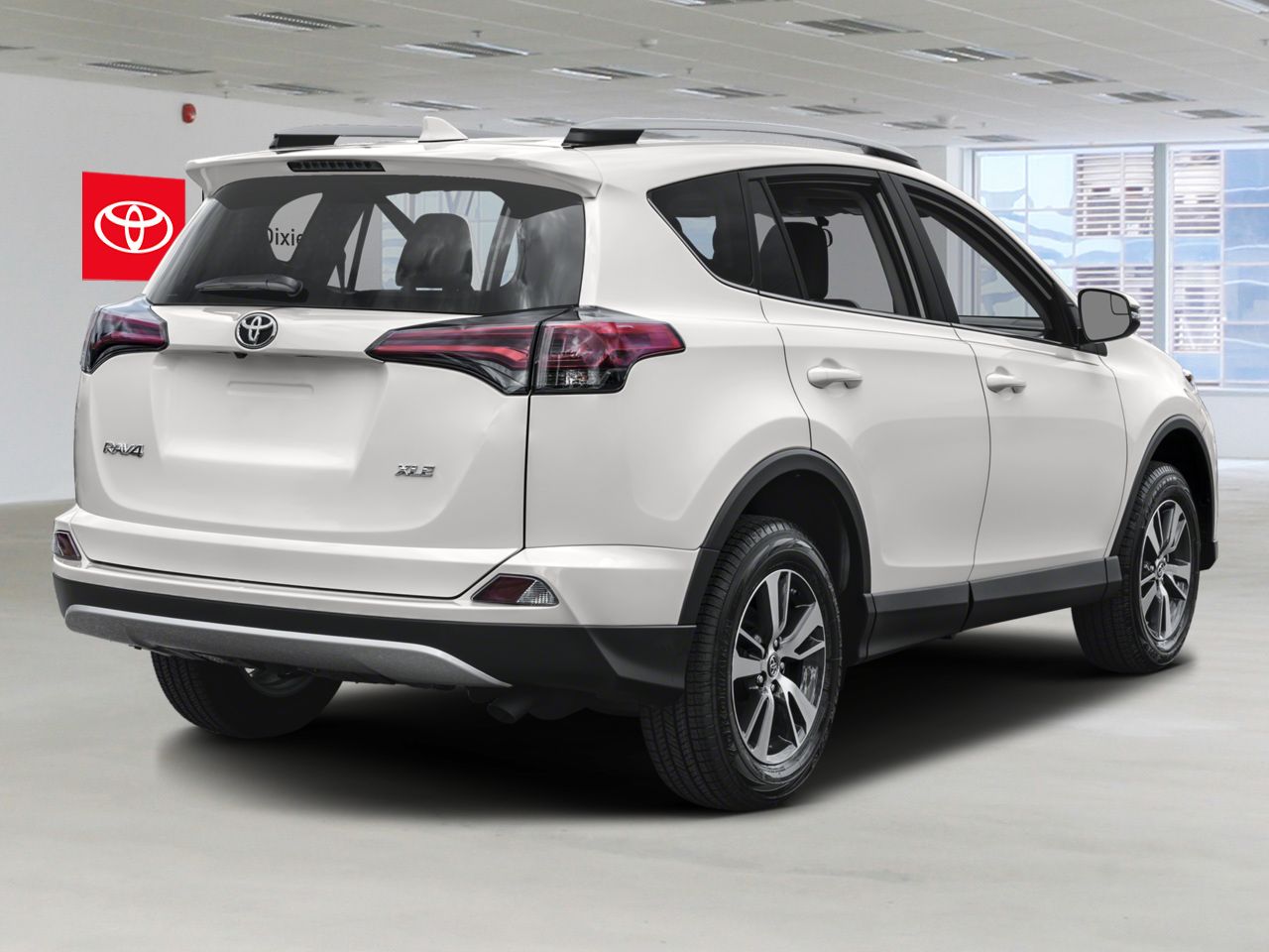 2018 Toyota RAV4 XLE AWD / CLEAN CARFAX / HEATED SEATS / MOONROOF / BACKUP CAMERA White Mississauga - photo #1