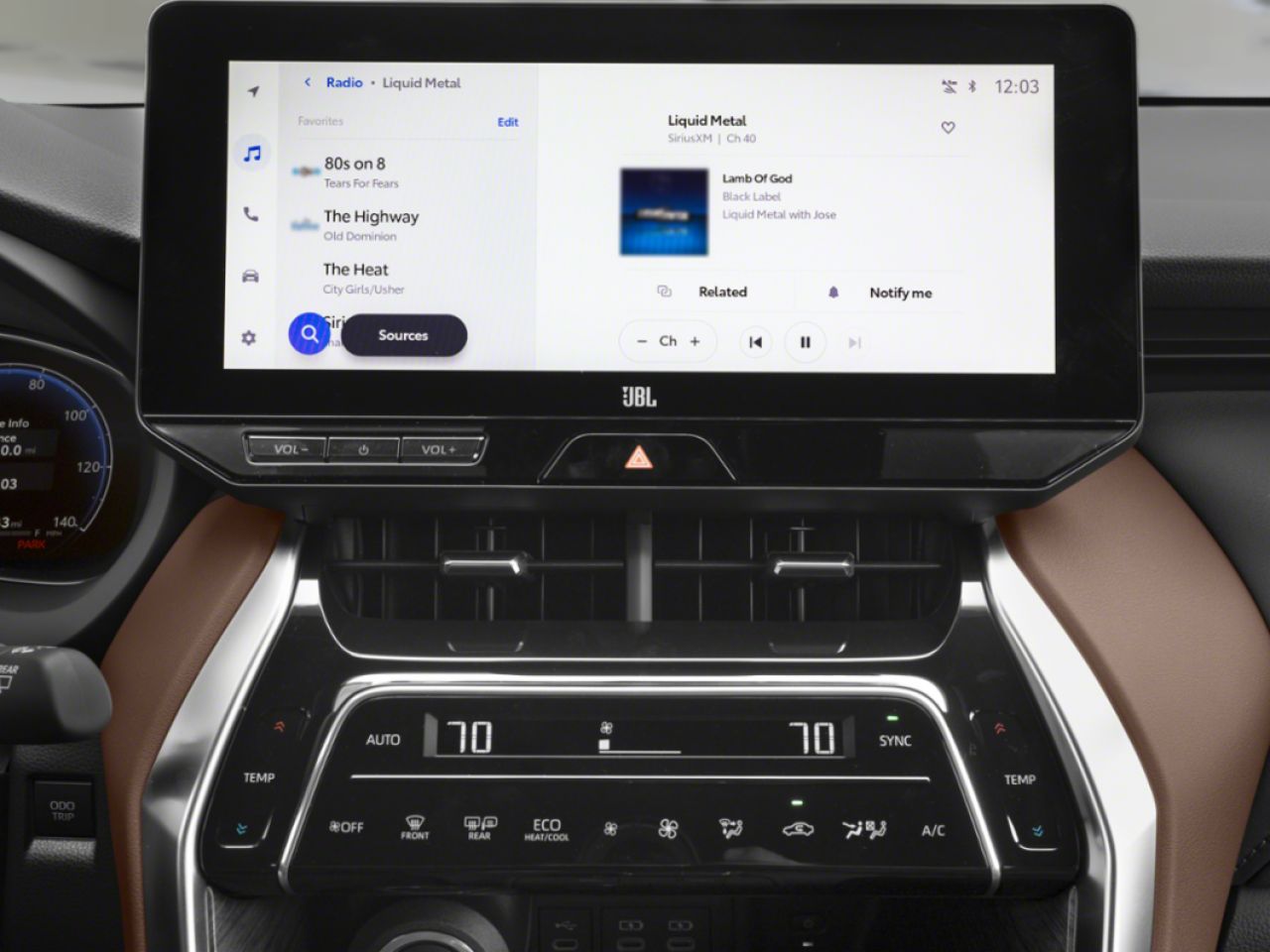 2023 Toyota Venza HYBRID LIMITED AWD / CLEAN CARFAX / HEATED AND VENTILATED SEATS / ALLOY WHEELS / CARPLAY AND ANDROID AUTO White Mississauga - photo #9