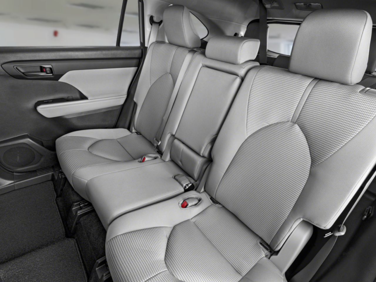 2023 Toyota Highlander LE AWD / CLEAN CARFAX / HEATED SEATS / TOYOTA SAFETY SENSE / CARPLAY AND ANDROID AUTO Grey Mississauga - photo #5