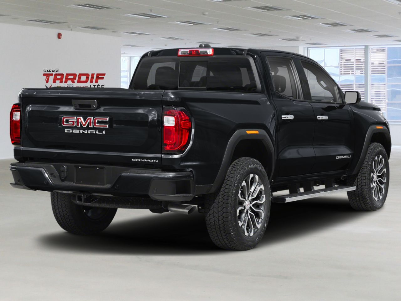 GMC Canyon Denali cabine multiplace 4RM 2026 Noir onyx Amos - photo #2