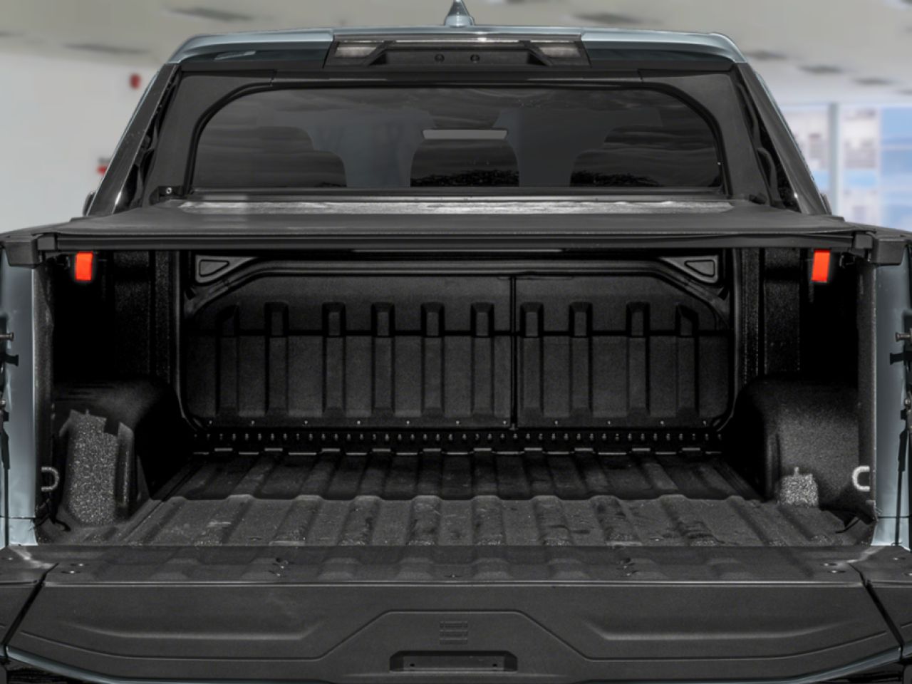 GMC Sierra EV Denali &agrave; cabine multiplace e4RM &agrave; autonomie maximale 2025 Teinte braise fonc&eacute;e Amos - photo #9