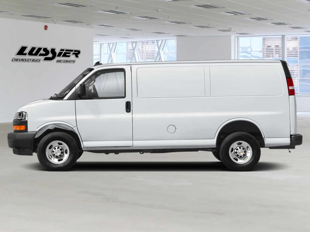 Chevrolet Fourgonnette Express utilitaire Traction arri&egrave;re 2500 135 po 2025 Blanc sommet Saint-Hyacinthe - photo #1