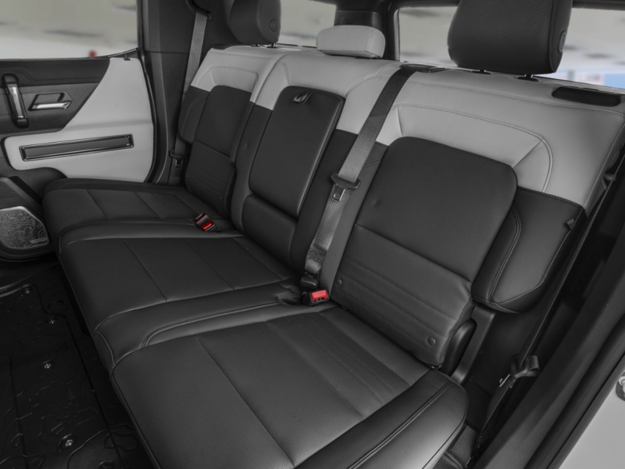 GMC HUMMER EV VUS 2X 4 portes e4RM avec 3VL 2026 M&eacute;t&eacute;orite m&eacute;tallis&eacute; (gris) Saint-Hyacinthe - photo #5