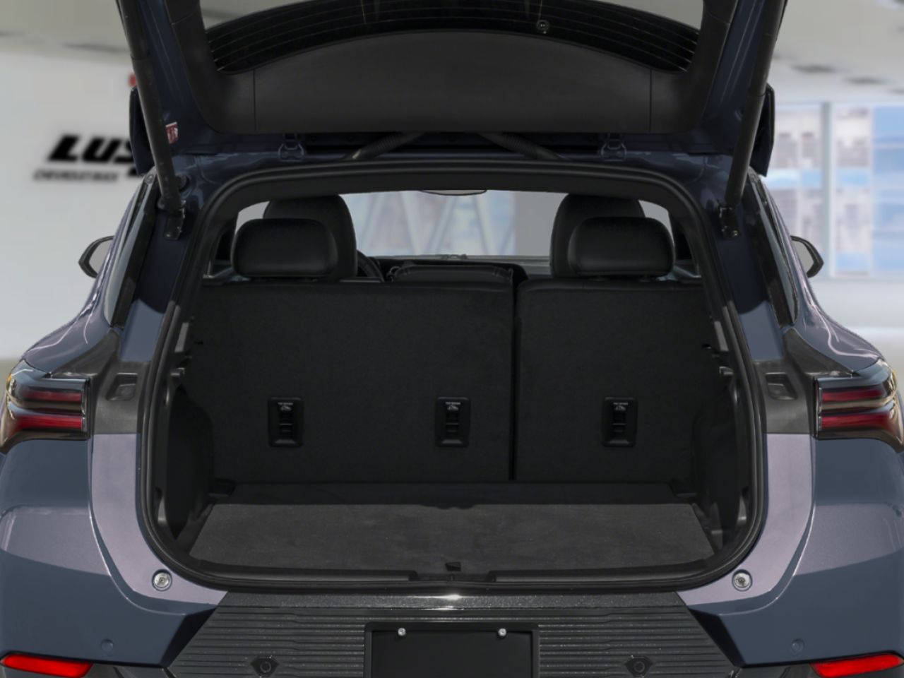 Chevrolet Equinox EV 4 portes - LT 2026 Blanc sommet Saint-Hyacinthe - photo #10