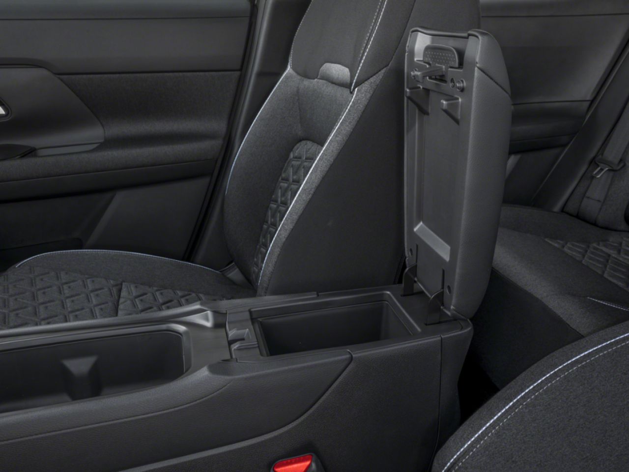 2026 NISSAN Kicks Scarlet Ember Tintcoat Matane - photo #9