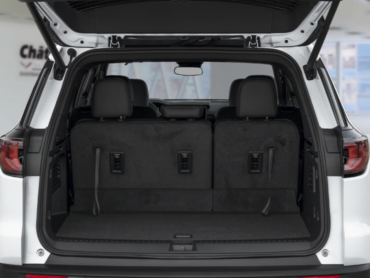 GMC Acadia &Eacute;l&eacute;vation 4 portes TI 2026 Argent m&eacute;tallis&eacute; Ch&acirc;teauguay - photo #4