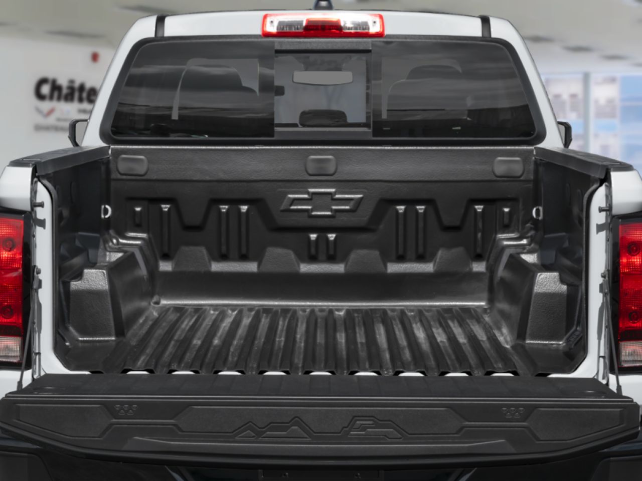 CHEVROLET Colorado Trail Boss cabine multiplace 4RM 2026 Blanc sommet Ch&acirc;teauguay - photo #7