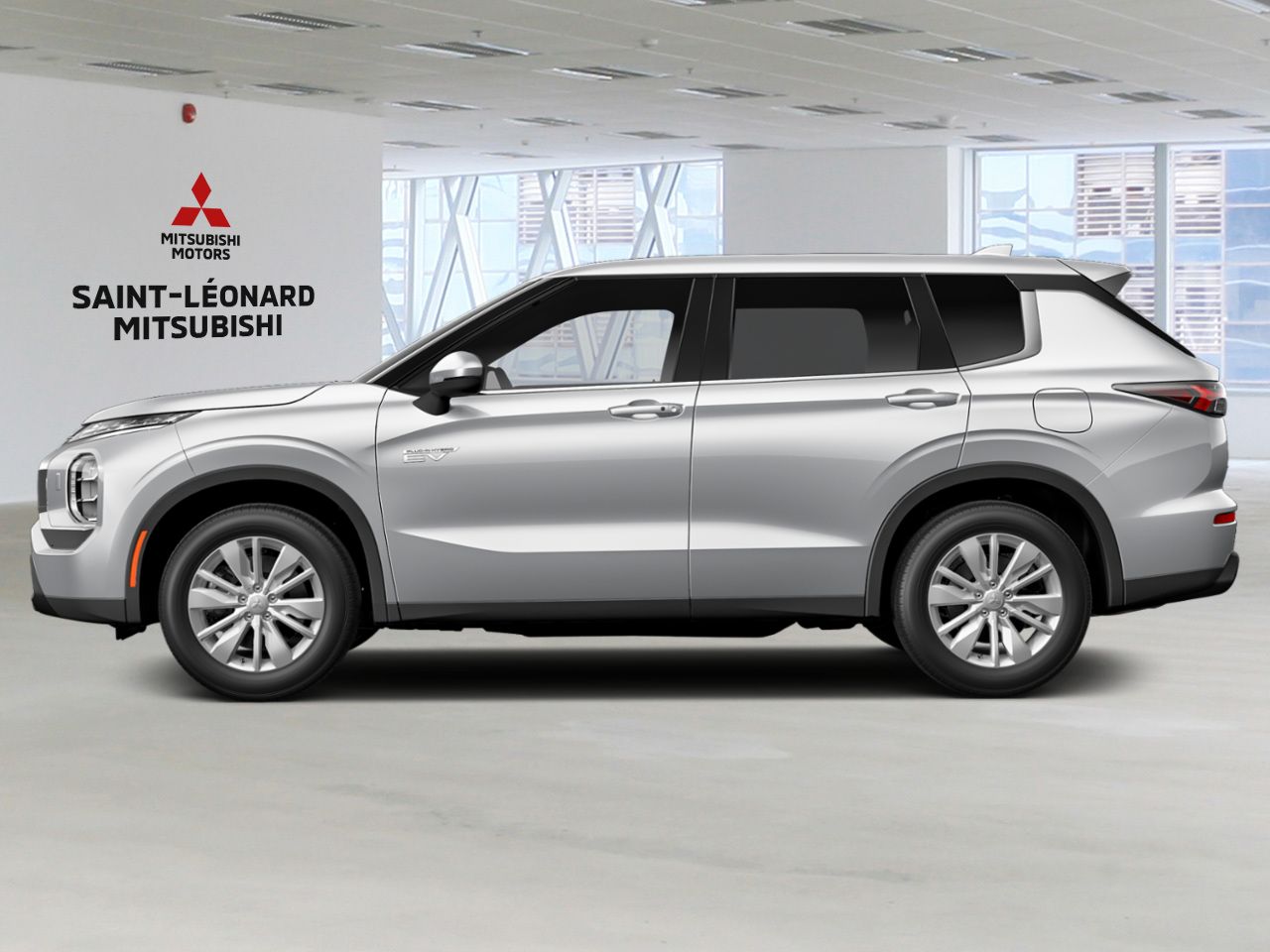 2026 Mitsubishi Outlander Plug-In Hybrid ES Sterling Silver Montreal - photo #1