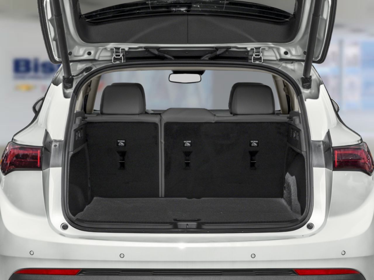 Buick Envision Tourisme sport 4 portes TI 2026 Blanc iris&eacute; triple couche Thetford Mines - photo #4