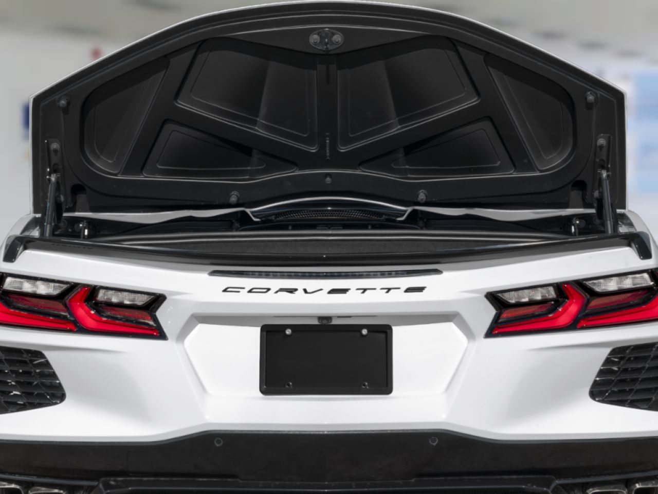 2026 Chevrolet Corvette Stingray cabriolet 2 portes avec 2LT White Thetford Mines - photo #9