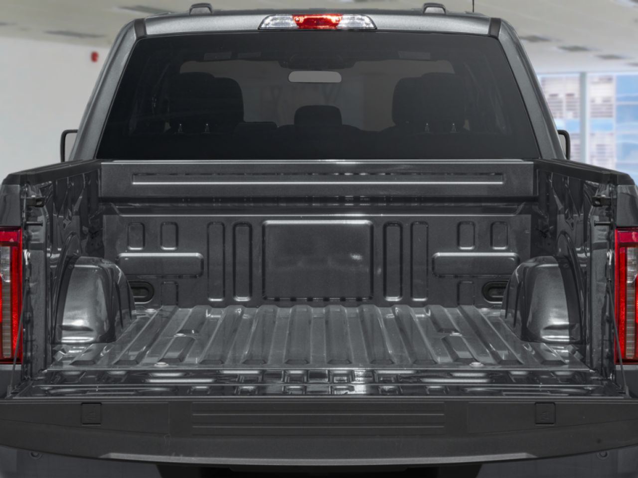 Ford F-150 2025 Noir agate métallisé Mont-Laurier - photo #10