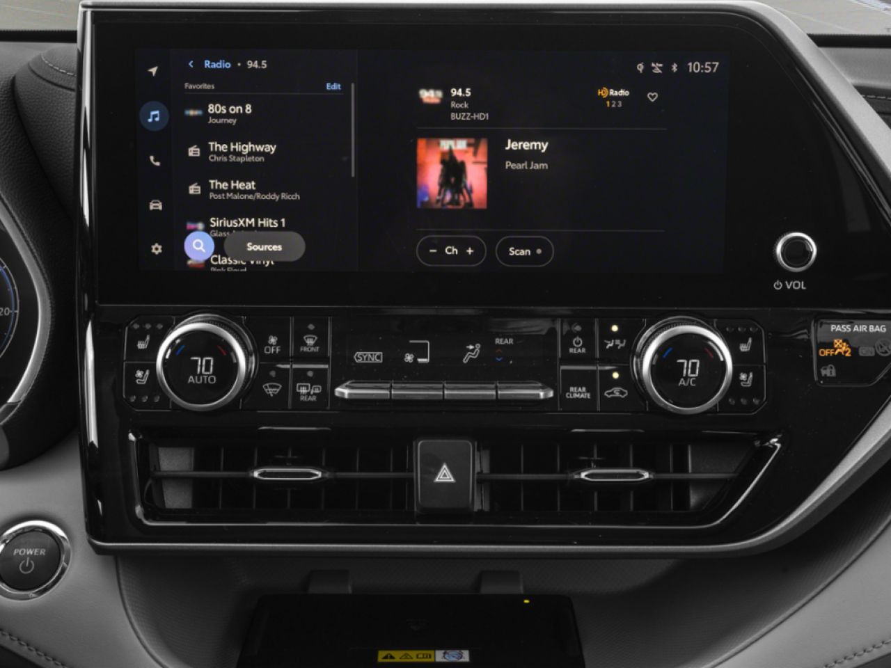 2026 Toyota HIGHLANDER Black Mississauga - photo #11