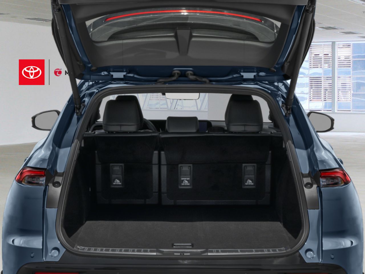 2026 TOYOTA Crown Signia Storm Cloud Mississauga - photo #4