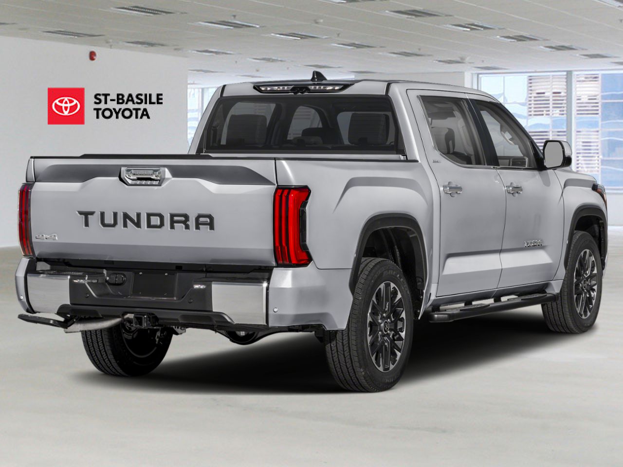 TOYOTA Tundra 2026 Argent c&eacute;leste m&eacute;tallis&eacute; Saint-Basile-le-Grand - photo #2