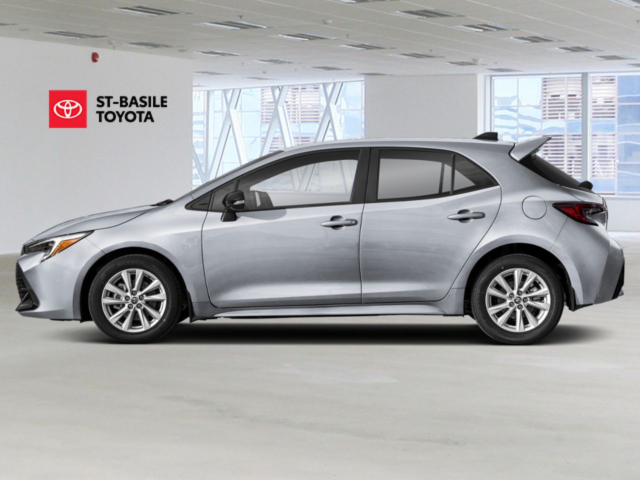 2026 TOYOTA Corolla Hatchback Classic Silver Metallic Saint-Basile-le-Grand - photo #2