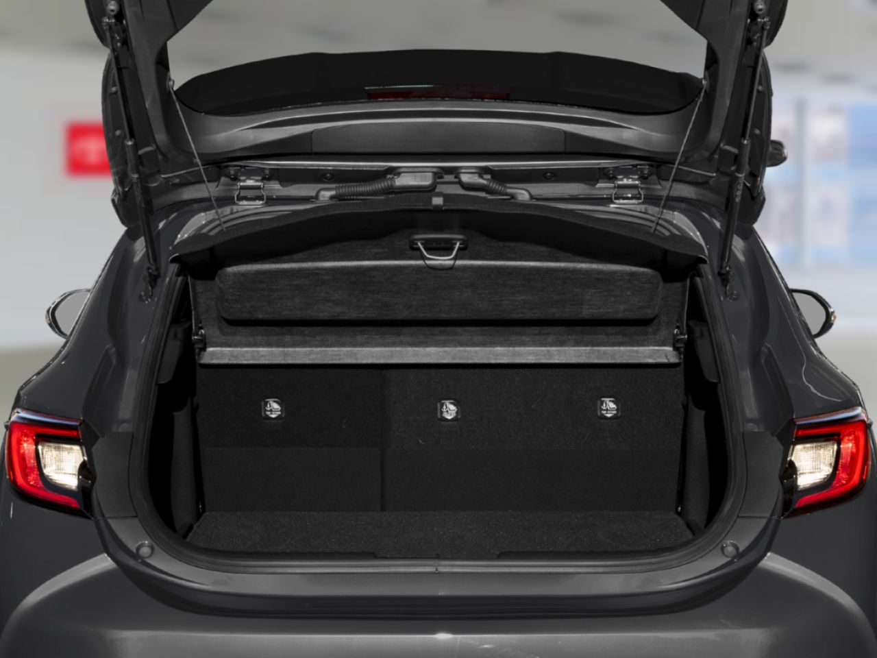 TOYOTA Corolla &agrave; hayon 2026 Noir minuit m&eacute;tallis&eacute; Saint-Basile-le-Grand - photo #3