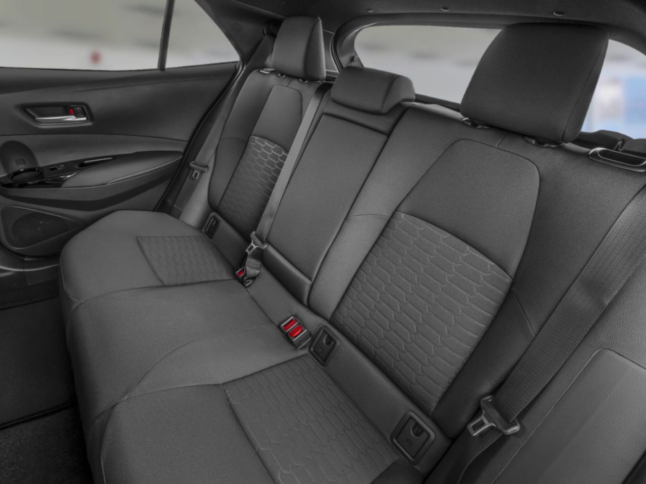 TOYOTA Corolla &agrave; hayon 2026 Noir minuit m&eacute;tallis&eacute; Saint-Basile-le-Grand - photo #9