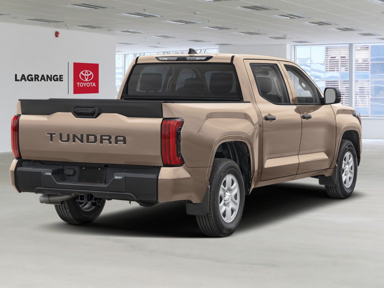 2026 Toyota Tundra 4X4 SR CrewMax 4x4 Magnetic Grey Metallic Lac-Etchemin - photo #2