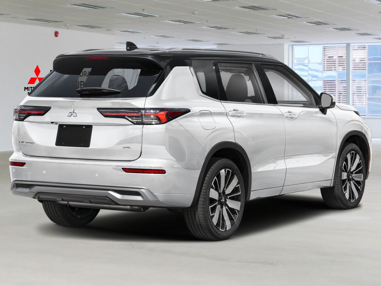 2026 Mitsubishi Outlander White Diamond/Black Roof Rouyn-Noranda - photo #1