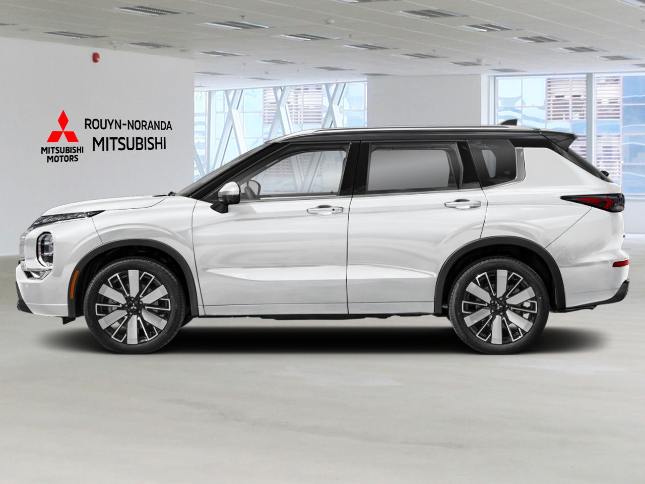 2026 Mitsubishi Outlander White Diamond/Black Roof Rouyn-Noranda - photo #2