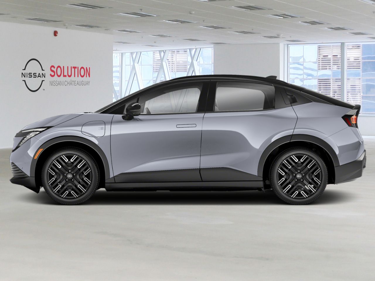 2026 Nissan LEAF LEAF PLATINUM+ Boulder Gray Pearl/Black Ch&acirc;teauguay - photo #1