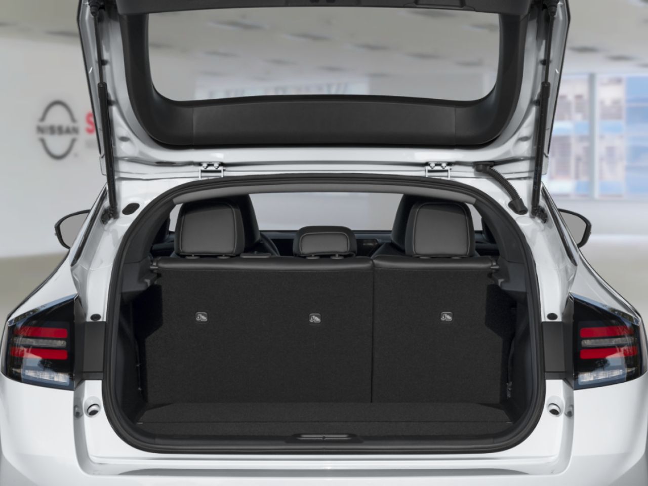 2026 NISSAN LEAF LEAF SV+ Everest White Pearl Tricoat Ch&acirc;teauguay - photo #10