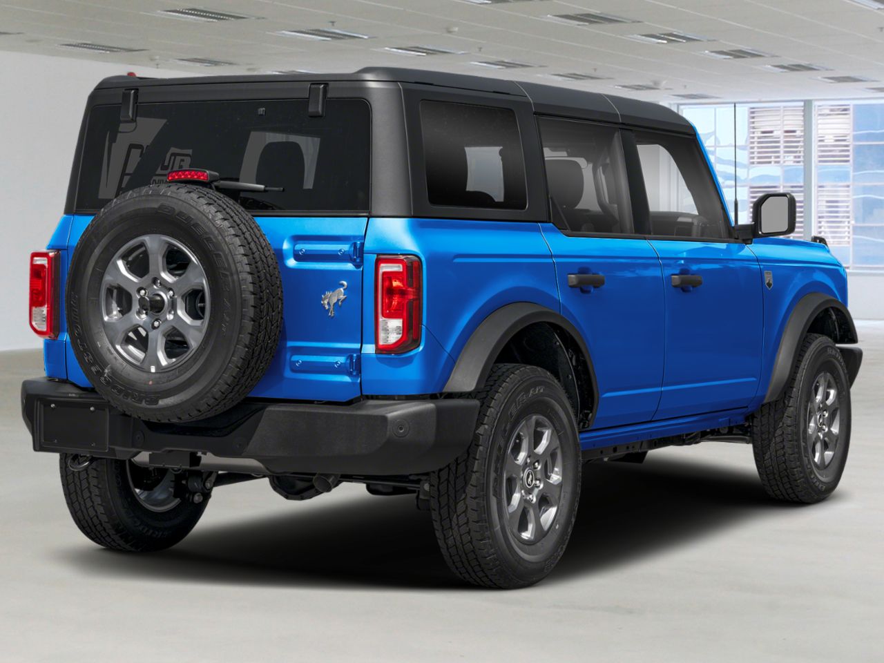 2026 Ford Bronco Velocity Blue Metallic Mont-Laurier - photo #1