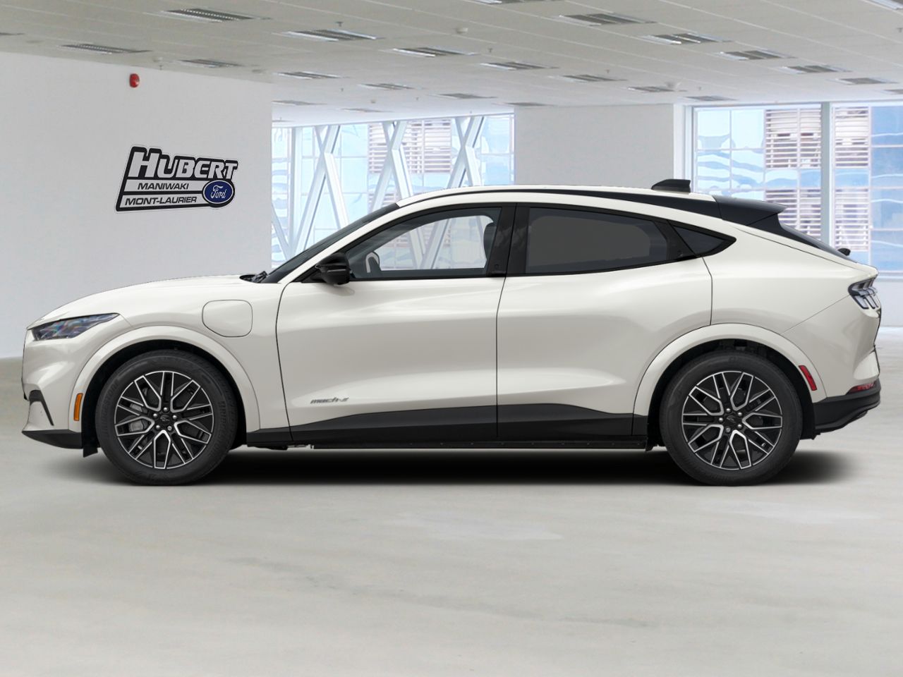 2026 Ford Mustang Mach-E Star White Metallic Tri-Coat Mont-Laurier - photo #2