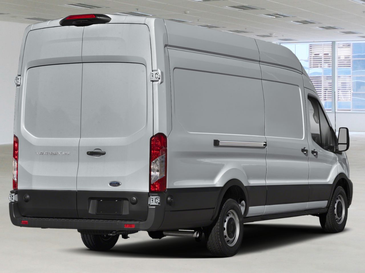 Ford Transit fourgon utilitaire 2026 Argent lingot m&eacute;tallis&eacute; Mont-Laurier - photo #1
