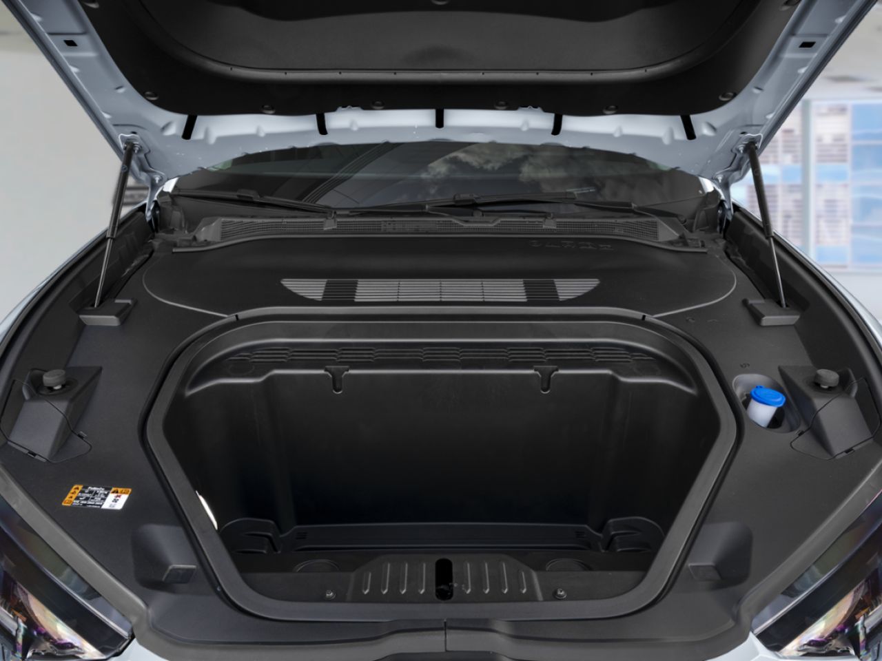 Ford Mustang Mach-E 2026 Noir ombre Mont-Laurier - photo #3