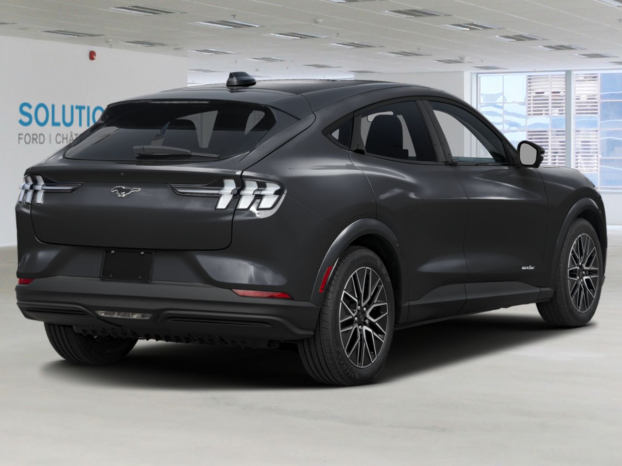 Ford Mustang Mach-E HAUT DE GAMME TI 2026 Noir ombre Ch&acirc;teauguay - photo #1