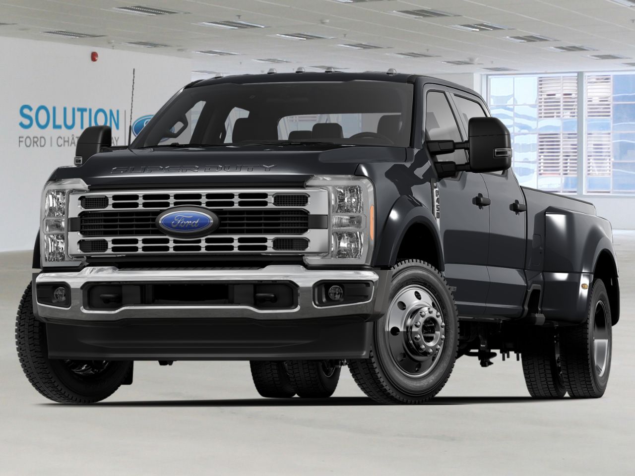 Ford Super Duty F-450 DRW XLT CABINE 6 PLACES 4RM CAISSE DE 8 PI 2026 Noir agate m&eacute;tallis&eacute; Ch&acirc;teauguay - photo #0