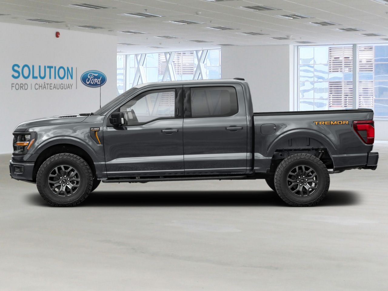 Ford F-150 TREMOR CABINE SUPERCREW 4RM CAISSE DE 5,5 PI 2026 Gris carbonis&eacute; m&eacute;tallis&eacute; Ch&acirc;teauguay - photo #1