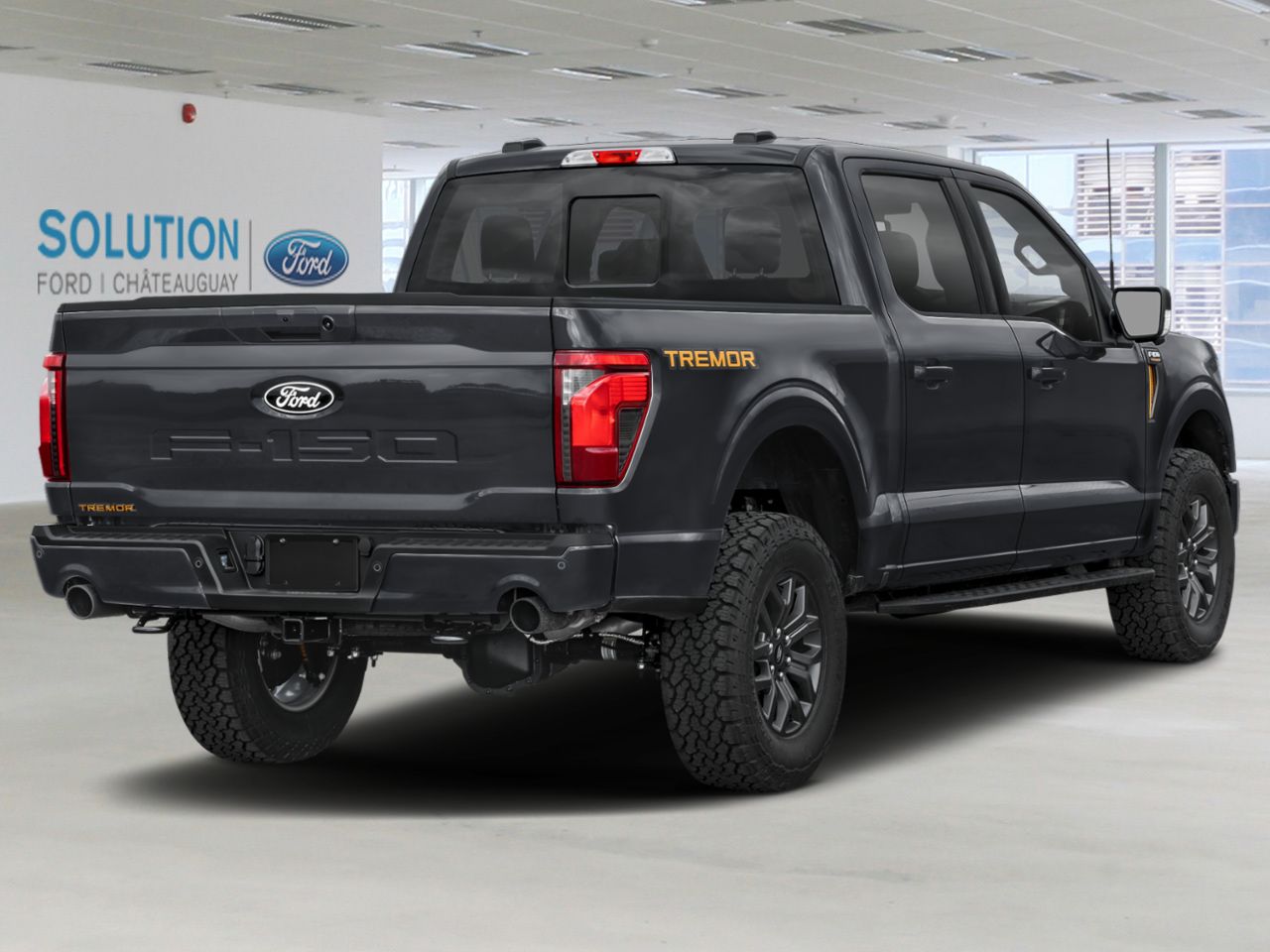 Ford F-150 TREMOR CABINE SUPERCREW 4RM CAISSE DE 5,5 PI 2026 Noir agate m&eacute;tallis&eacute; Ch&acirc;teauguay - photo #2