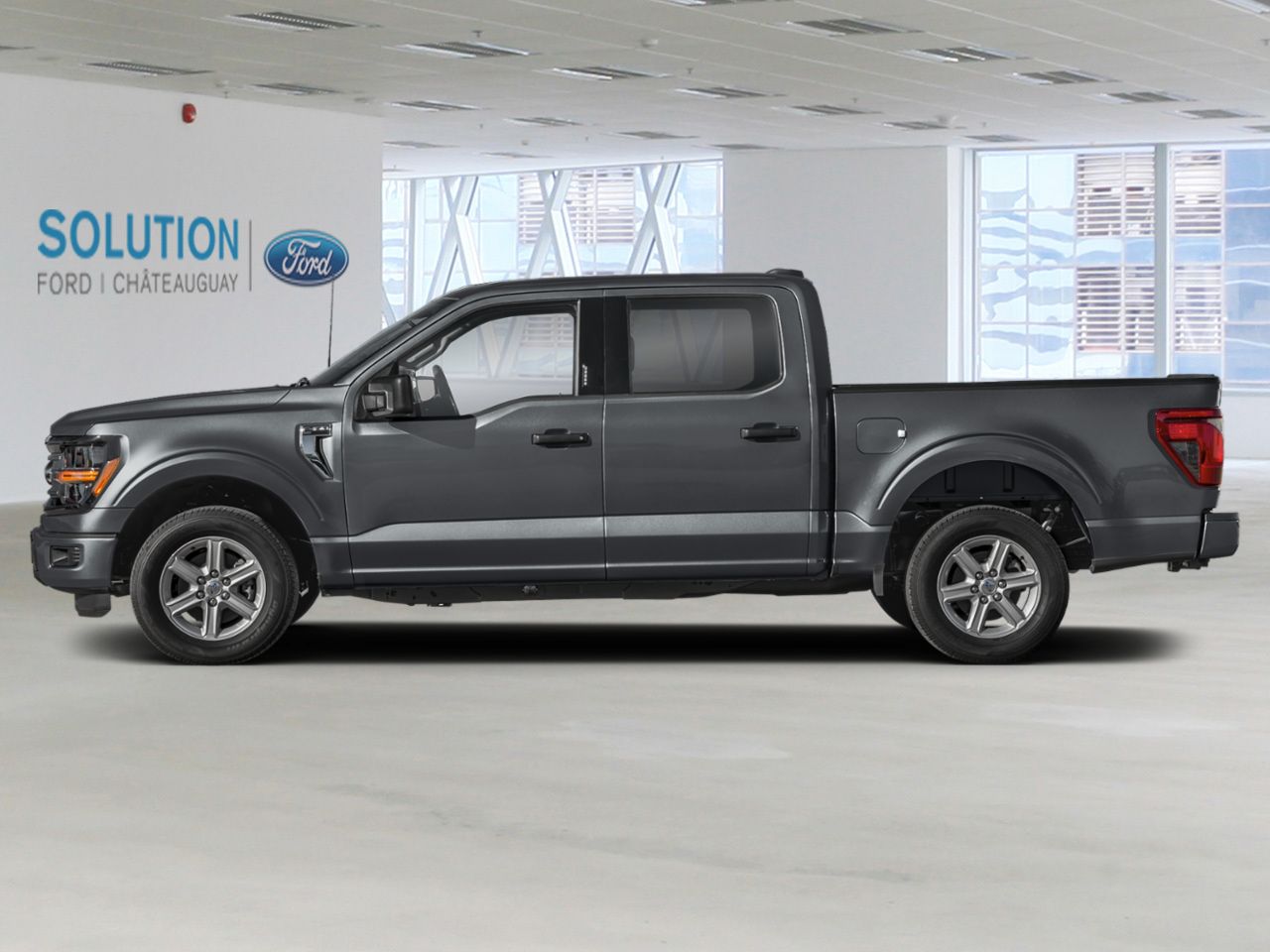 Ford F-150 XLT CABINE SUPERCREW 4RM CAISSE DE 5,5 PI 2026 Gris carbonis&eacute; m&eacute;tallis&eacute; Ch&acirc;teauguay - photo #2