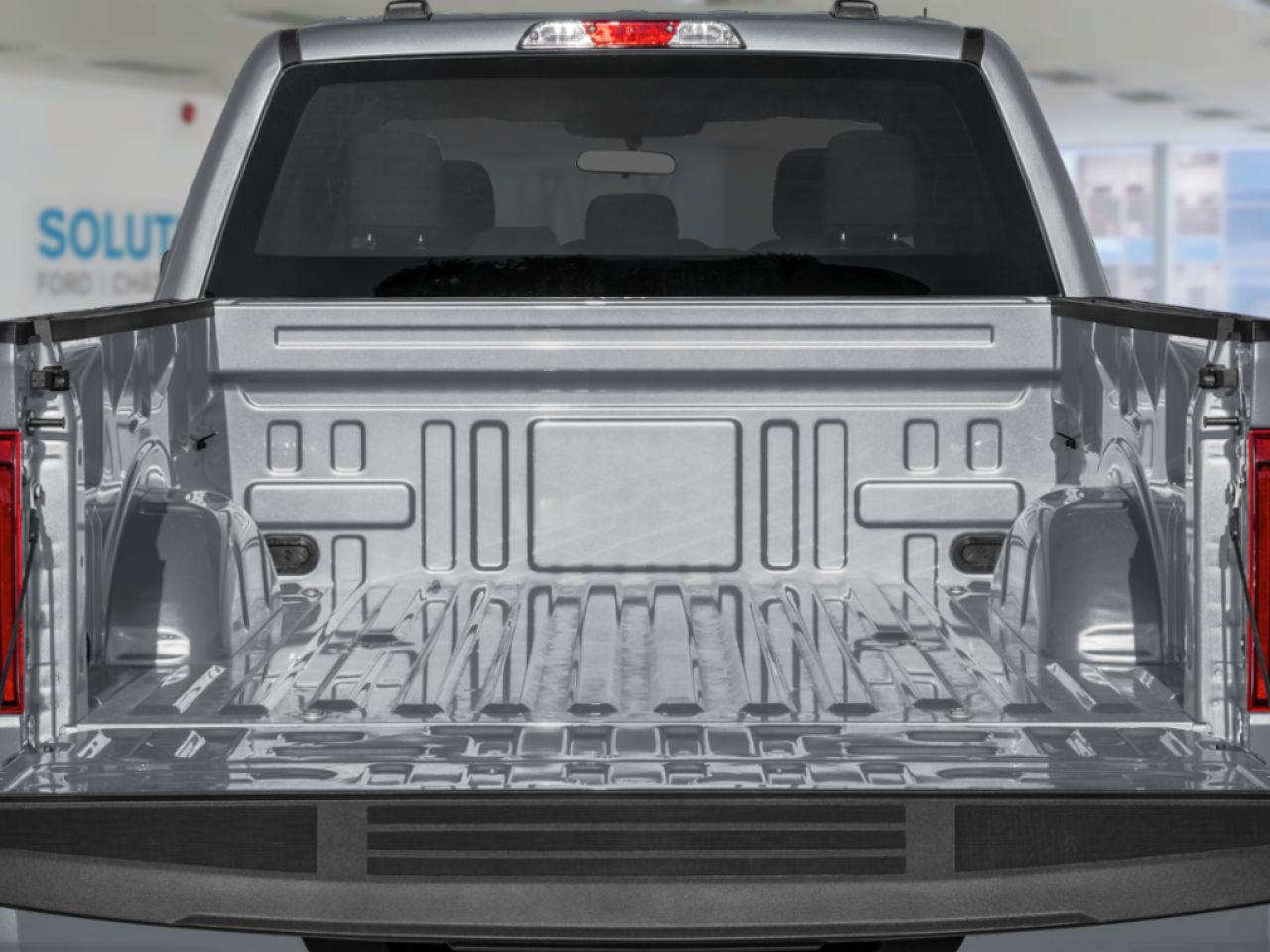 Ford F-150 XLT CABINE SUPERCREW 4RM CAISSE DE 6,5 PI 2026 Noir agate m&eacute;tallis&eacute; Ch&acirc;teauguay - photo #9