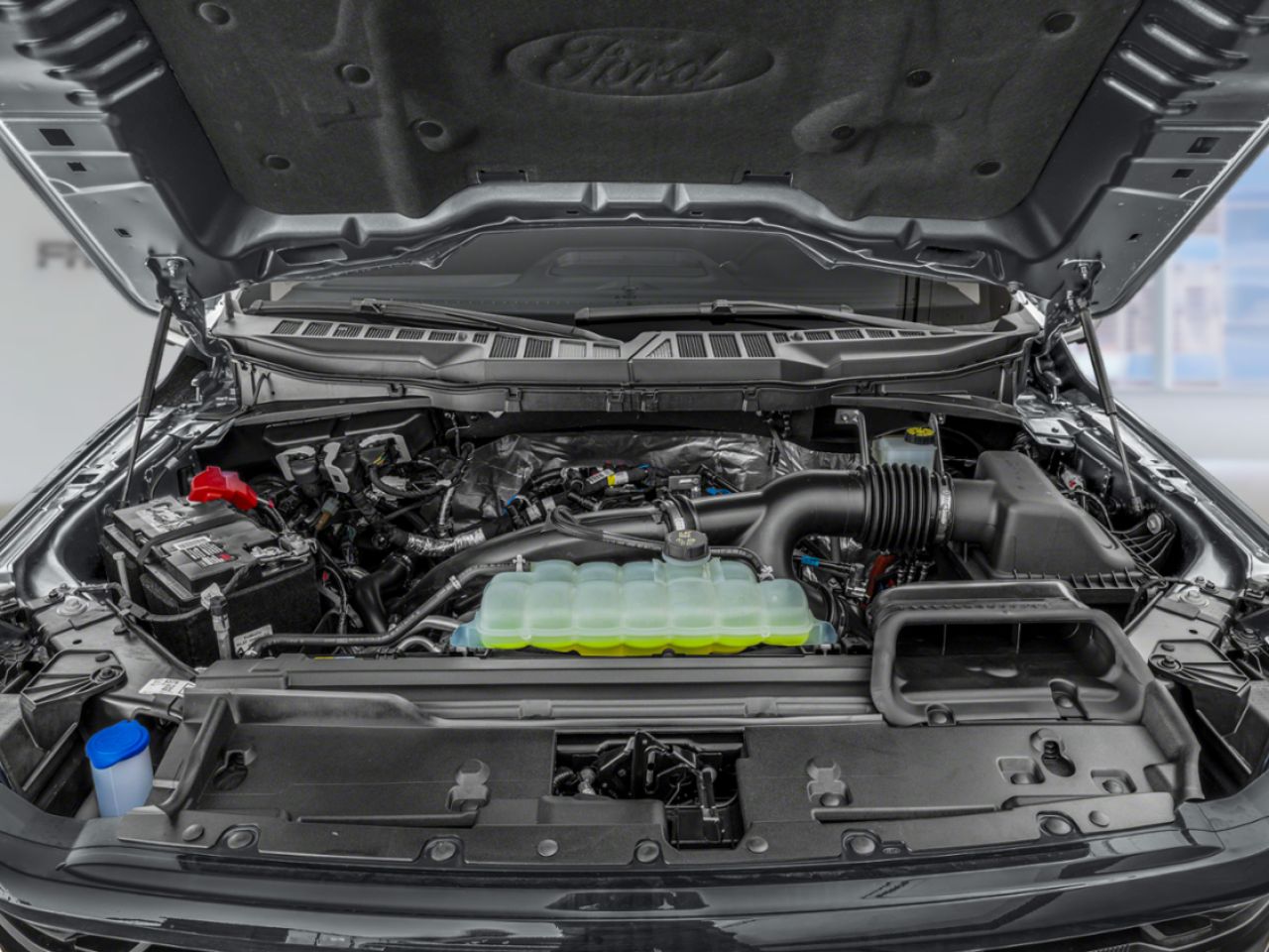 Ford F-150 2025 Argent emblématique métallisé Montmagny - photo #10