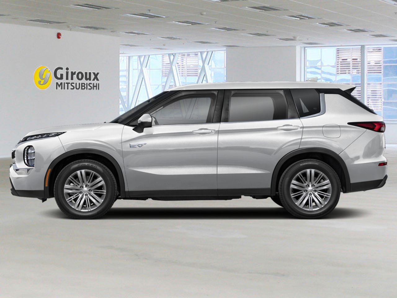 2026 MITSUBISHI Outlander Plug-In Hybrid Sterling Silver Sainte-Agathe-des-Monts - photo #2