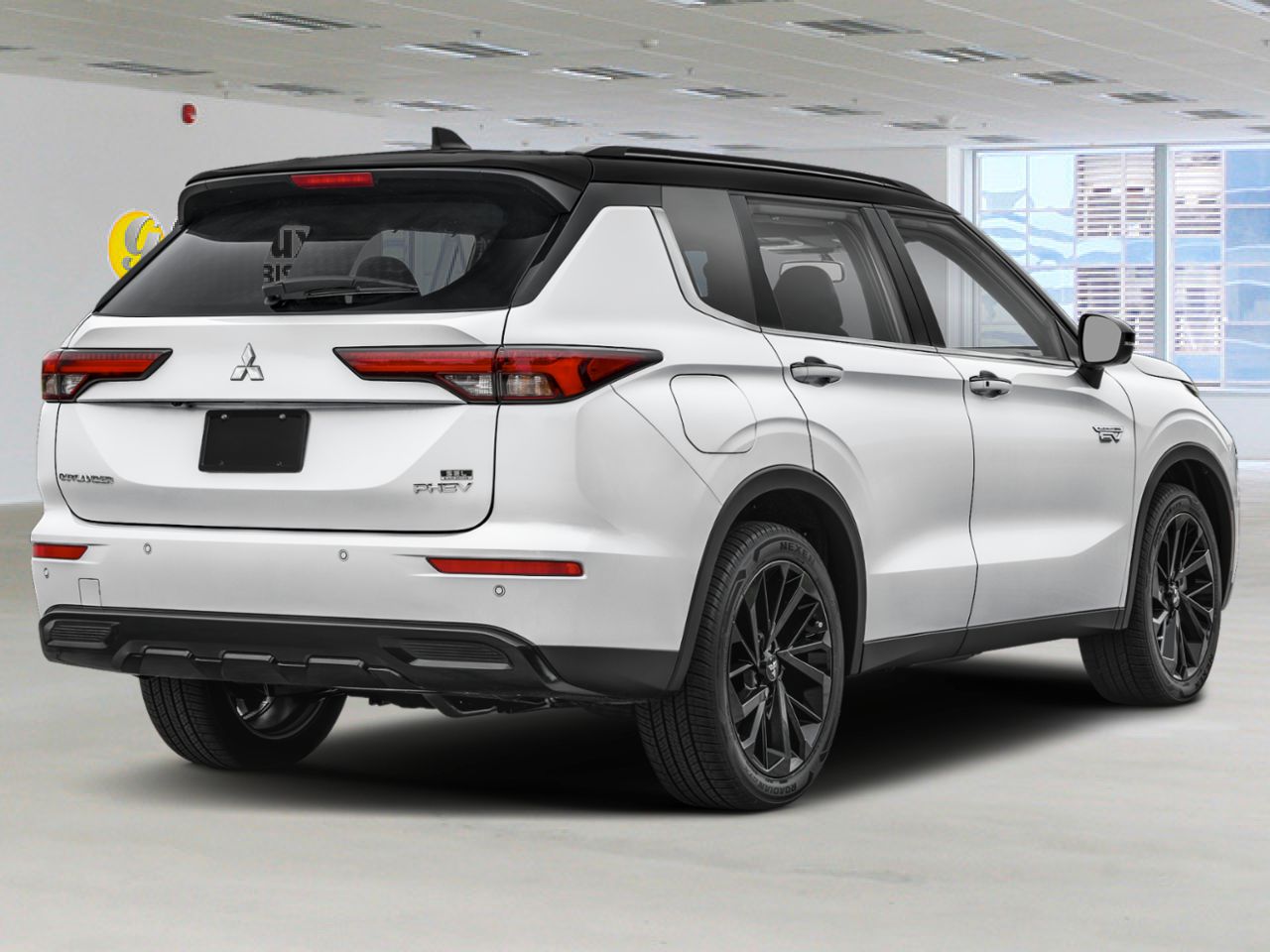 MITSUBISHI Outlander PHEV 2026 Blanc diamant/toit noir Sainte-Agathe-des-Monts - photo #1