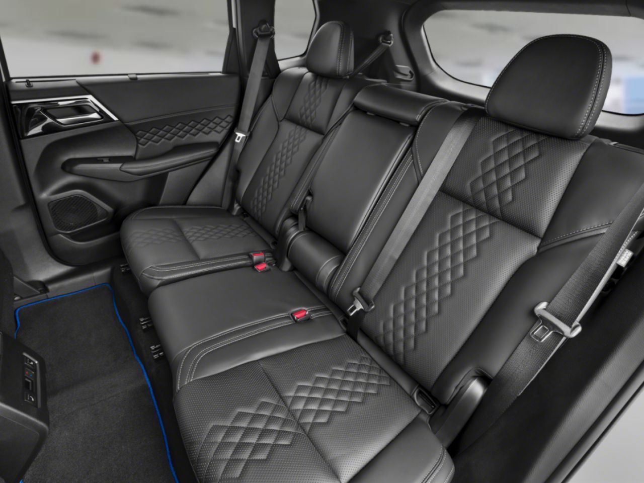 Mitsubishi Outlander PHEV GT NOIR 2025 Gris graphite/toit noir Ville de Québec - photo #5