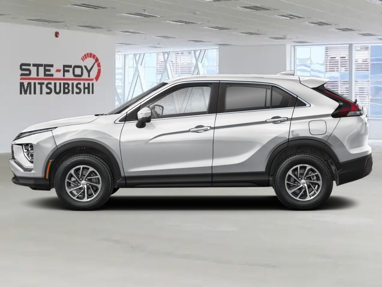 Mitsubishi Eclipse Cross ECLIPSE CROSS ES S-AWC 2026 Argent sterling Ville de Québec - photo #2