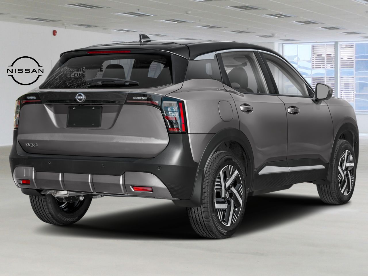 2026 Nissan Kicks Aspen White TriCoat/Super Black Saint-Eustache - photo #1