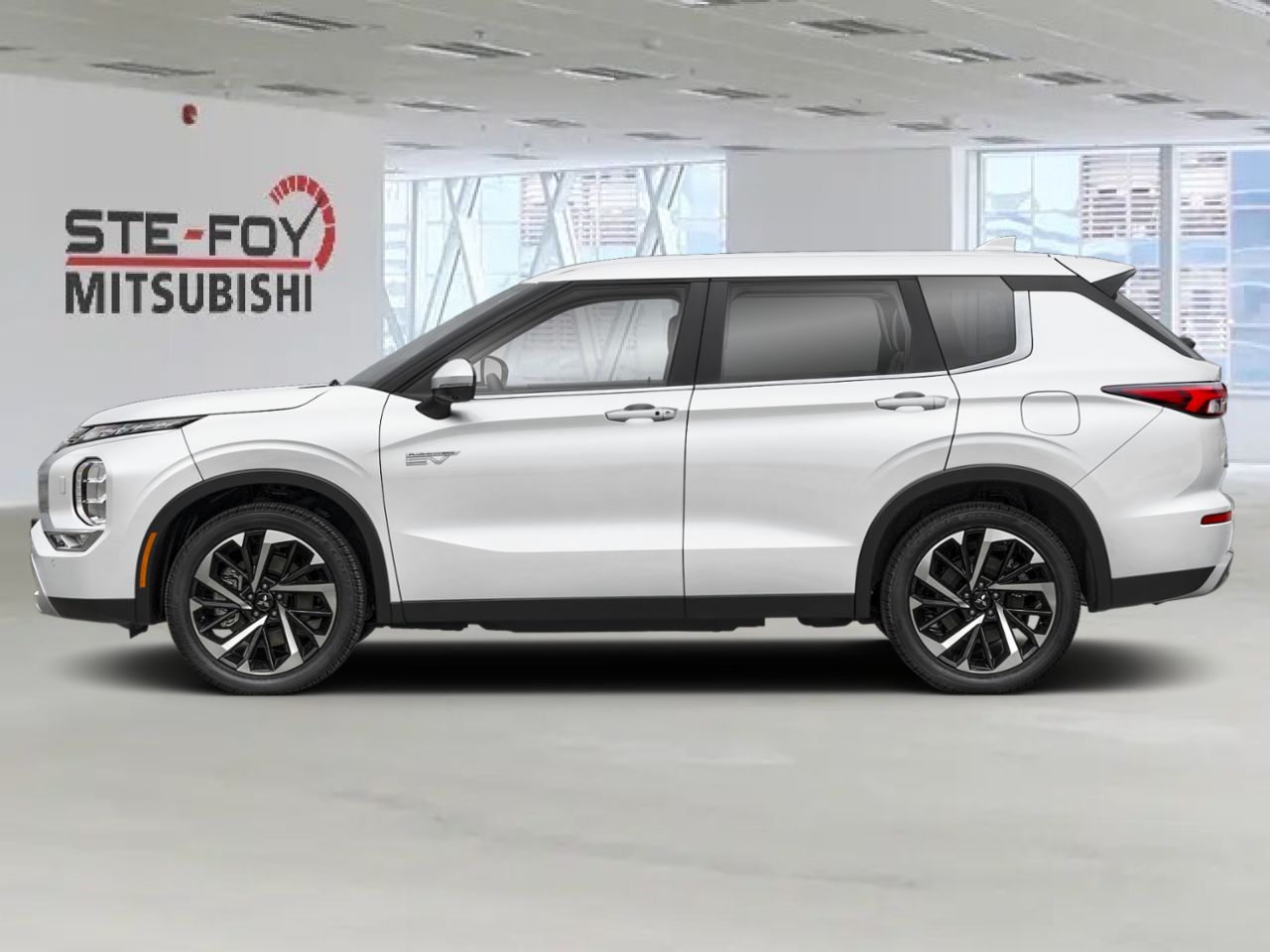 2025 Mitsubishi Outlander Plug-In Hybrid OUTLANDER PHEV SE S-AWC White Diamond Ville de Qu&eacute;bec - photo #1