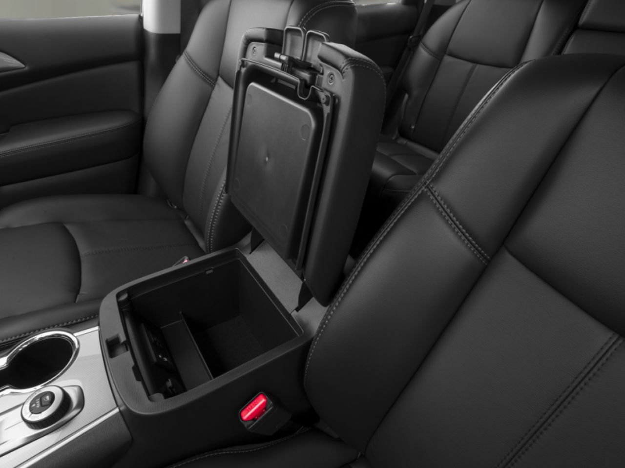 Nissan Pathfinder SL Rock Creek SL 4x4 avec ensemble Privilège 2019 — photo 8