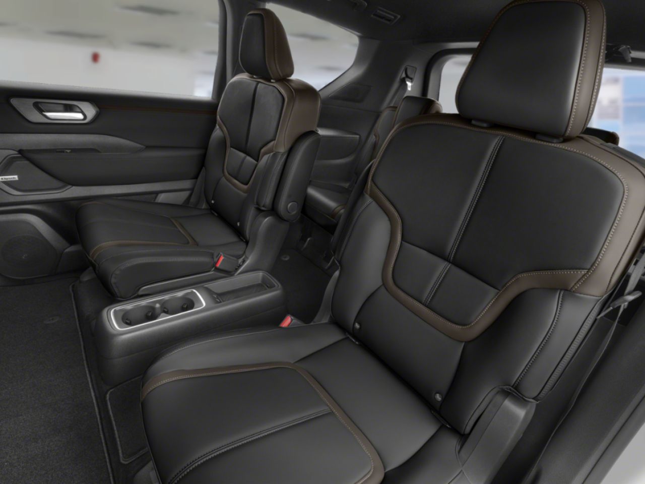 2026 NISSAN Armada Aspen White TriCoat Saint-Georges - photo #9