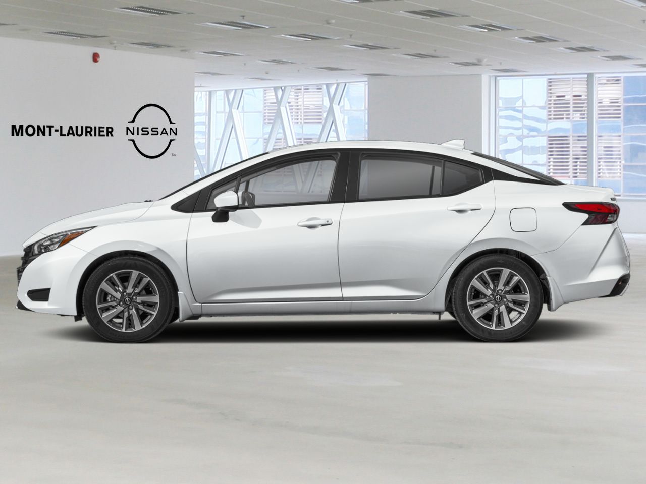 NISSAN Versa 2025 Blanc Aspen nacr&eacute; triple couche Mont-Laurier - photo #2