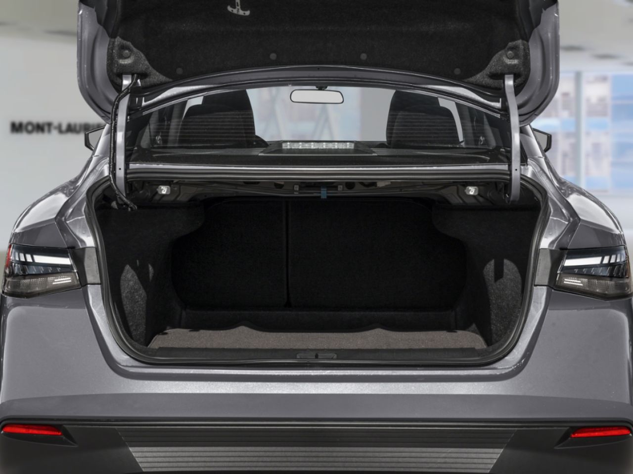 NISSAN Sentra 2026 Chalcanthite nacr&eacute; m&eacute;tallis&eacute; Mont-Laurier - photo #8